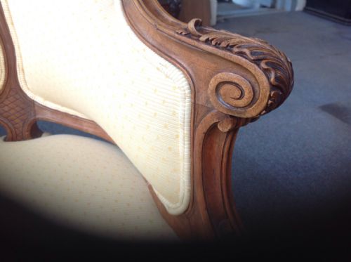 FRENCH WALNUT SOFA - ADDITIONAL PHOTO 9