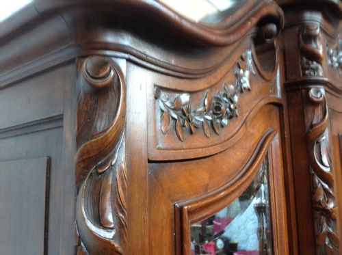 LARGE FRENCH CARVED WALNUT ARMOIRE - ADDITIONAL PHOTO 1
