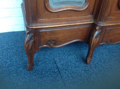 LARGE FRENCH CARVED WALNUT ARMOIRE - ADDITIONAL PHOTO 7