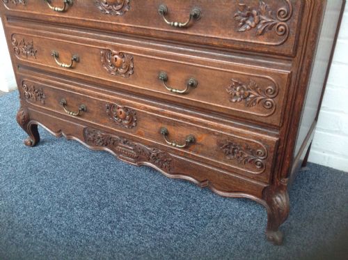 SUPERB QUALITY CARVED OAK FRENCH COMODE - ADDITIONAL PHOTO 6