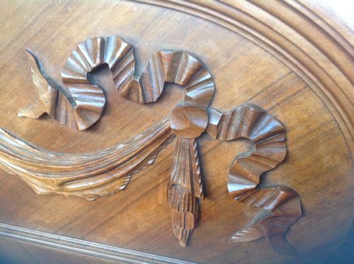 FRENCH WALNUT CARVED BED AND BEDSIDE CABINET - ADDITIONAL PHOTO 3