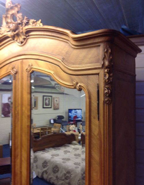 LARGE WALNUT FRENCH ARMOIRE - ADDITIONAL PHOTO 8
