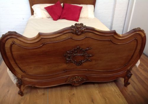WALNUT KINGSIZE FRENCH CARVED BED - ADDITIONAL PHOTO 2