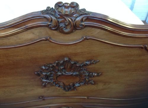 WALNUT KINGSIZE FRENCH CARVED BED - ADDITIONAL PHOTO 3