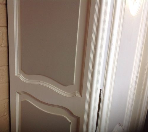 LARGE FRENCH PAINTED ARMOIRE - ADDITIONAL PHOTO 4