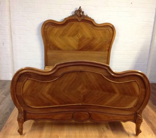 french walnut double bed with slatted base - CATEGORY: ANTIQUE BEDS - DATED 1910