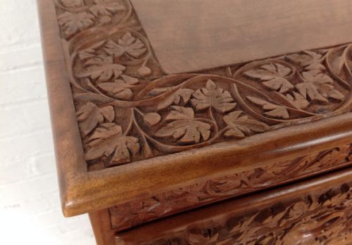 CARVED CAMFER WOOD CHEST - ADDITIONAL PHOTO 3