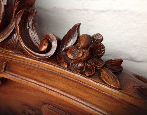CARVED KINGSIZE FRENCH BED - ADDITIONAL PHOTO 4