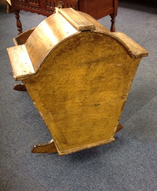 VICTORIAN CRIB IN ORIGINAL PAINT - ADDITIONAL PHOTO 1