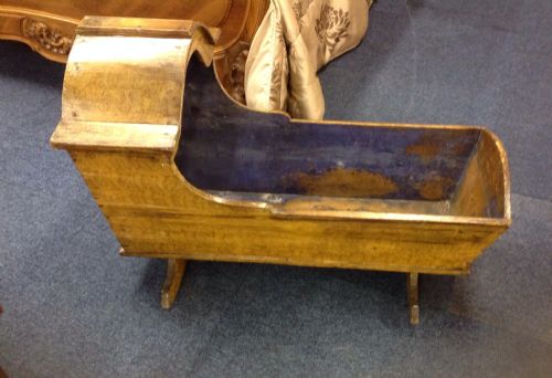 VICTORIAN CRIB IN ORIGINAL PAINT - ADDITIONAL PHOTO 3