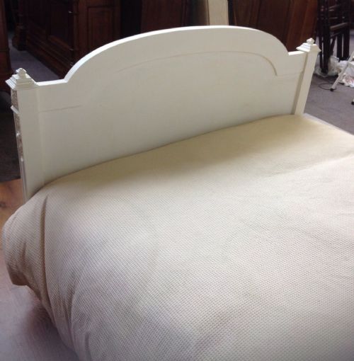CARVED FRENCH PAINTED BED - ADDITIONAL PHOTO 9