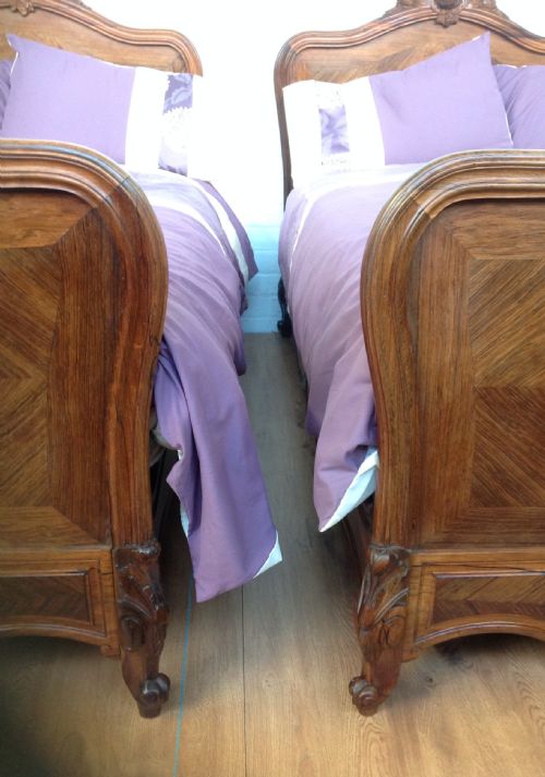 PAIR OF ROSEWOOD FRENCH BEDS - ADDITIONAL PHOTO 1