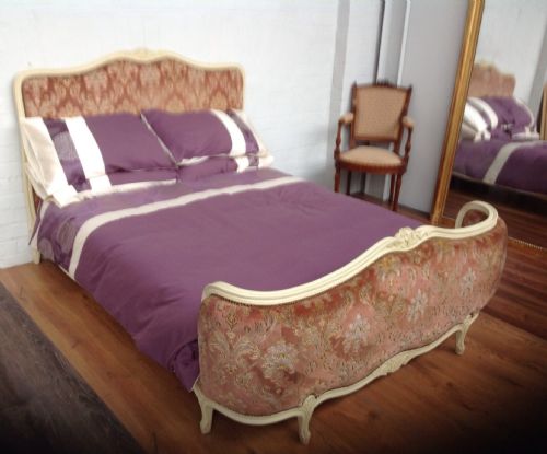 french upholstered bed - CATEGORY: ANTIQUE BEDS - DATED 1920