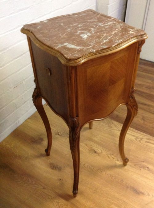 FRENCH WALNUT BEDSIDE CABINET - ADDITIONAL PHOTO 8