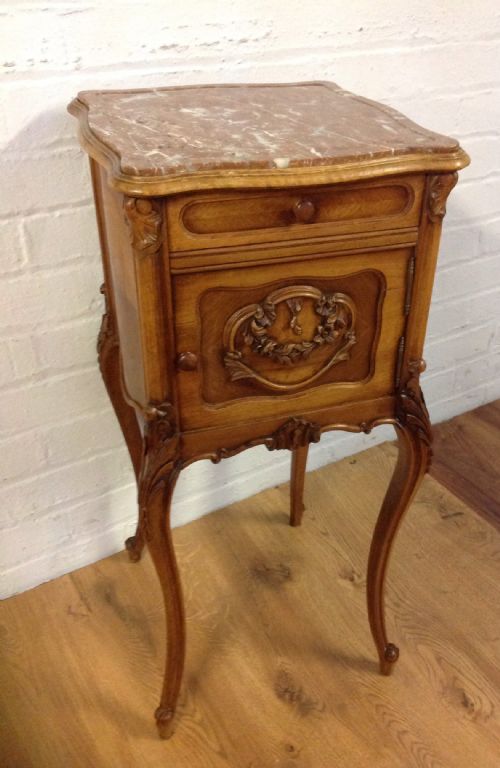 FRENCH WALNUT BEDSIDE CABINET - ADDITIONAL PHOTO 10