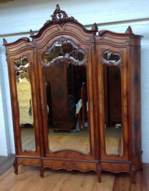 large french rosewood armoire - CATEGORY: ANTIQUE WARDROBES - DATED 1900