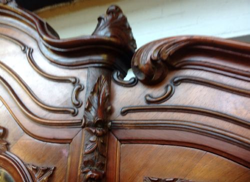 LARGE FRENCH ROSEWOOD ARMOIRE - ADDITIONAL PHOTO 4