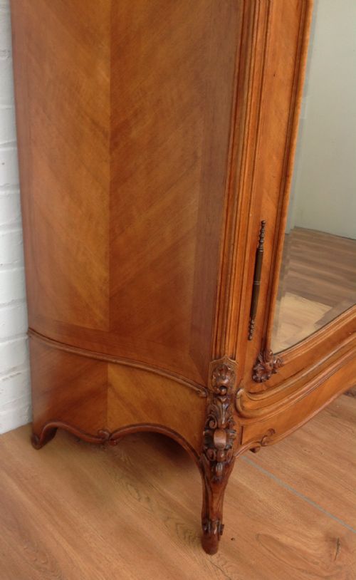 CARVED WALNUT FRENCH ARMOIRE - ADDITIONAL PHOTO 10