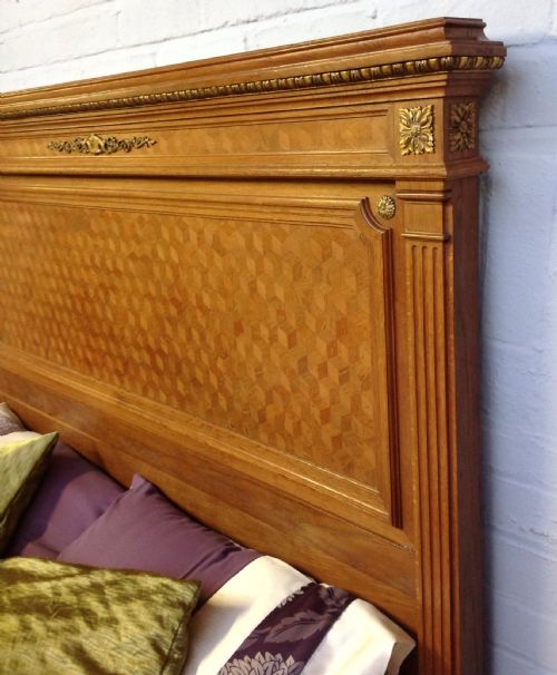 KINGSIZE FRENCH OAK BED AND BEDSIDE CABINET - ADDITIONAL PHOTO 9
