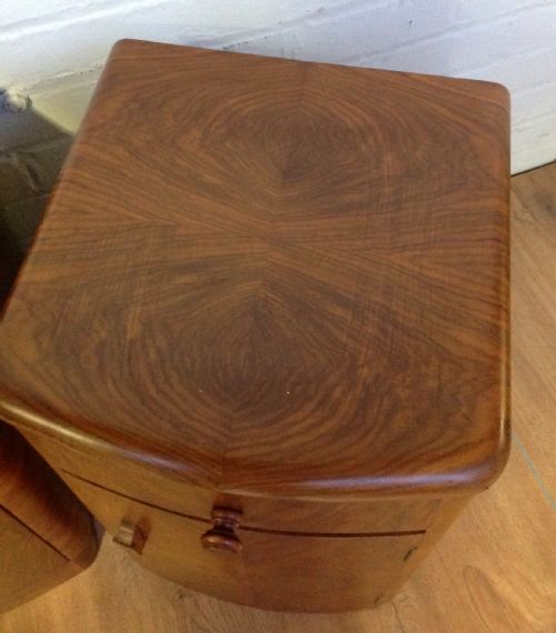 ART DECO WALNUT BEDSIDE CABINETS - ADDITIONAL PHOTO 4