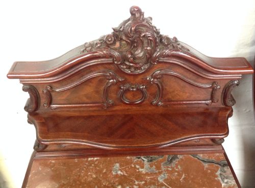 OUTSTANDING QUALITY FRENCH KINGSIZE BED AND MATCHING BEDSIDE CABINETS - ADDITIONAL PHOTO 11