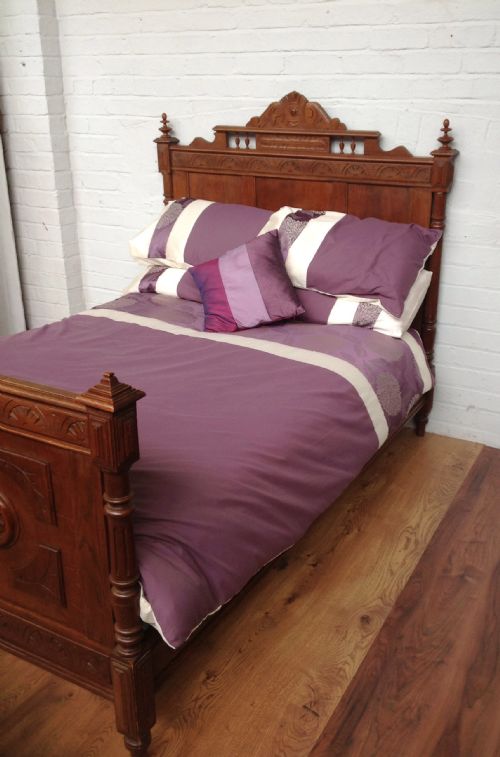 FRENCH CARVED OAK BED - ADDITIONAL PHOTO 10