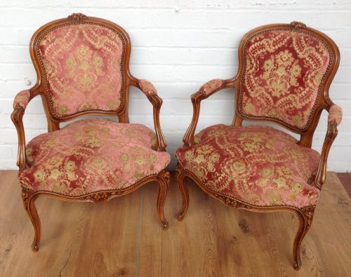 pair of french upholstered louis xv armchairs - CATEGORY: ANTIQUE CHAIRS - DATED 1920