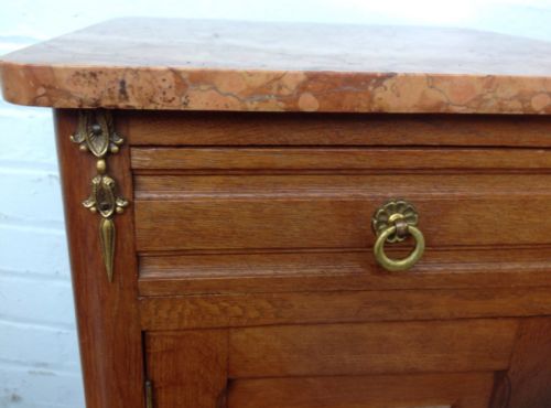 PAIR OF OAK FRENCH BEDSIDE CABINETS - ADDITIONAL PHOTO 3