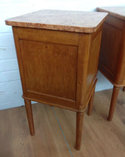 PAIR OF OAK FRENCH BEDSIDE CABINETS - ADDITIONAL PHOTO 7