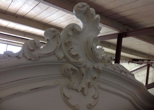 FRENCH CARVED PAINTED ARMOIRE - ADDITIONAL PHOTO 5