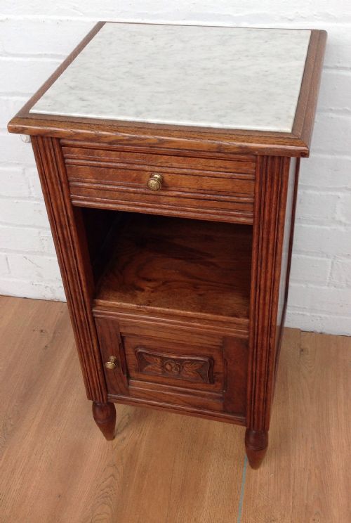 french oak bedside cabinet - CATEGORY: ANTIQUE CABINETS - DATED 1910