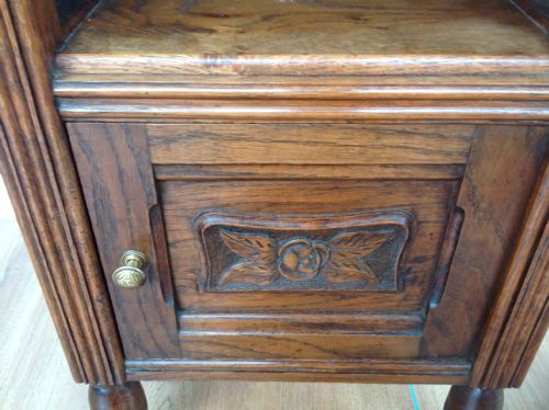 FRENCH OAK BEDSIDE CABINET - ADDITIONAL PHOTO 1