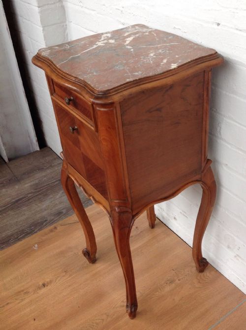 FRENCH WALNUT BEDSIDE CABINET - ADDITIONAL PHOTO 3