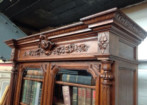CARVED OAK INVERTED BREAKFRONT FRENCH BOOKCASE - ADDITIONAL PHOTO 2