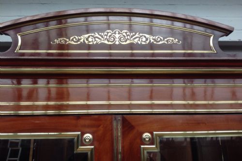 QUALITY FRENCH INLAID ARMOIRE WITH BOULLE DETAIL - ADDITIONAL PHOTO 2