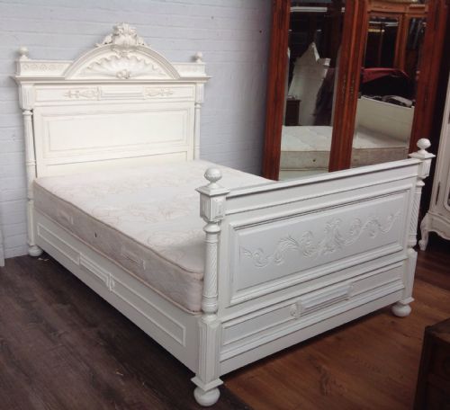 PAINTED FRENCH KINGSIZE BED - ADDITIONAL PHOTO 1