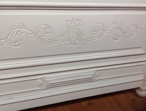 PAINTED FRENCH KINGSIZE BED - ADDITIONAL PHOTO 3