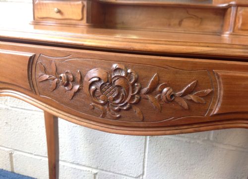 FRENCH CARVED WALNUT DRESSING TABLE - ADDITIONAL PHOTO 1