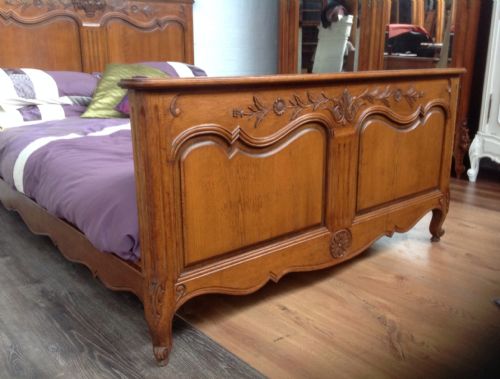 CARVED OAK PROVENAL DOUBLE BED - ADDITIONAL PHOTO 3