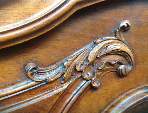ORNATELY CARVED FRENCH WALNUT KINGSIZE BED - ADDITIONAL PHOTO 10