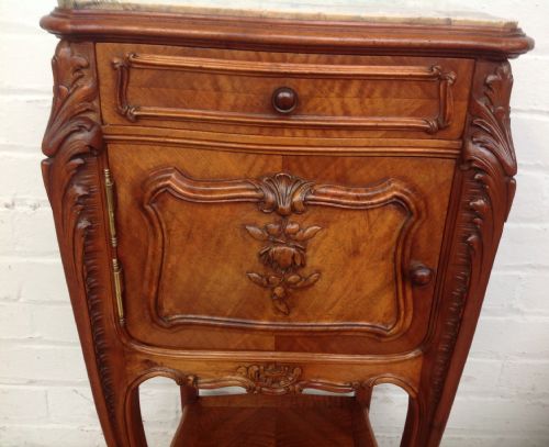 ANTIQUE FRENCH WALNUT SERPENTINE BEDSIDE CABINET - ADDITIONAL PHOTO 2