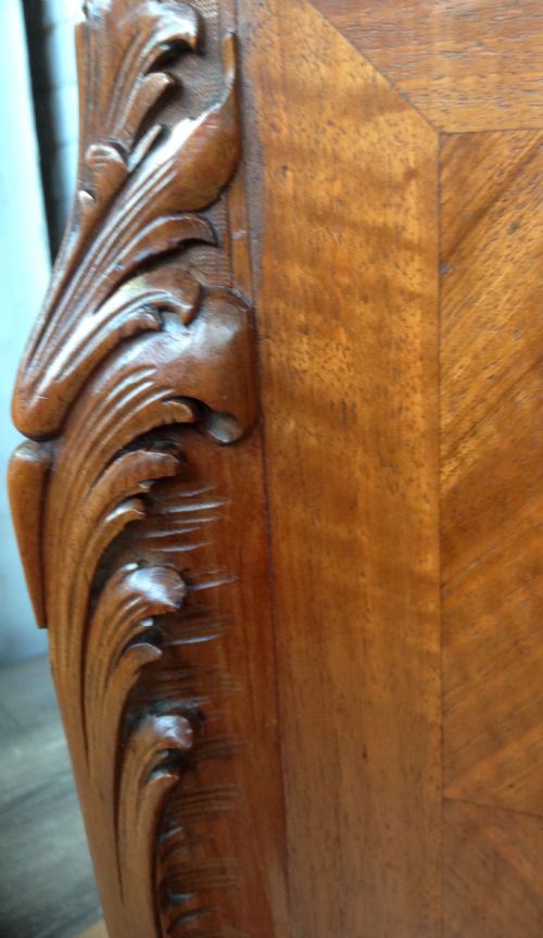 ANTIQUE FRENCH WALNUT SERPENTINE BEDSIDE CABINET - ADDITIONAL PHOTO 7