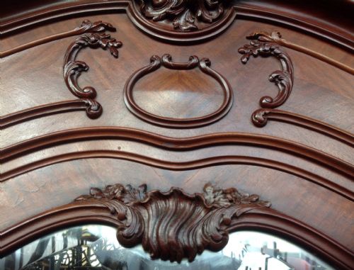 LARGE TRIPLE BREAKFRONT FRENCH ARMOIRE - ADDITIONAL PHOTO 8