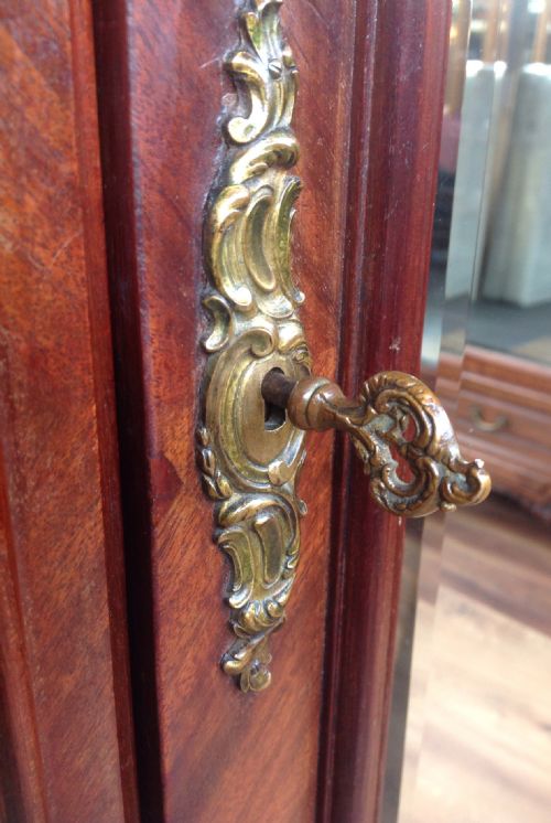 LARGE TRIPLE BREAKFRONT FRENCH ARMOIRE - ADDITIONAL PHOTO 10