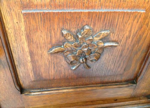 PAIR OF FRENCH OAK BEDSIDE CABINETS - ADDITIONAL PHOTO 1