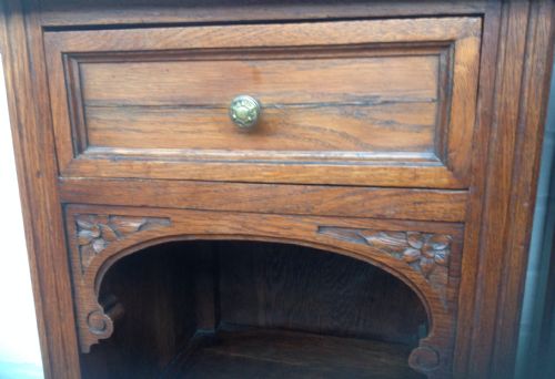 PAIR OF FRENCH OAK BEDSIDE CABINETS - ADDITIONAL PHOTO 6