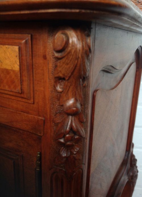PAIR OF ANTIQUE FRENCH BEDSIDE CABINETS - ADDITIONAL PHOTO 8