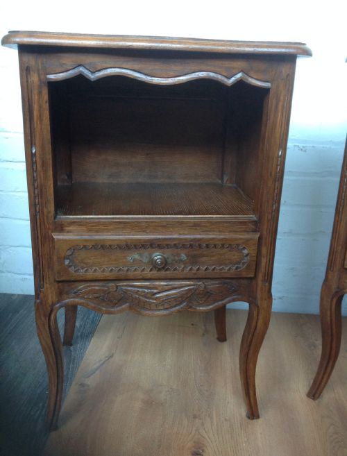 OAK FRENCH UPHOLSTERED CARVED MARRIAGE BED AND BEDSIDES - ADDITIONAL PHOTO 10