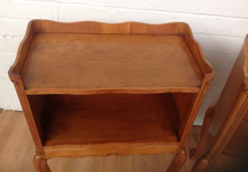 PAIR OF CHERRYWOOD BEDSIDE CABINETS - ADDITIONAL PHOTO 8