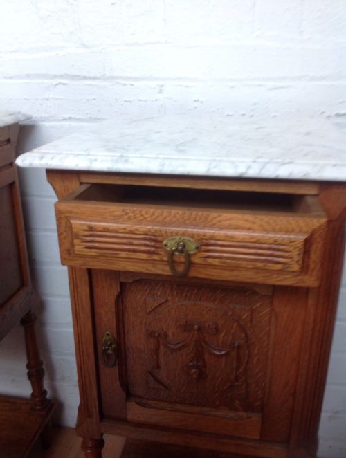 PAIR OF FRENCH OAK BEDSIDE CABINETS - ADDITIONAL PHOTO 6